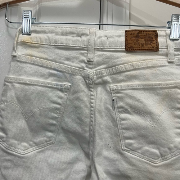 Levi’s White 721 High Rise Skinny Jeans Size 26 US $98 - Picture 6 of 9